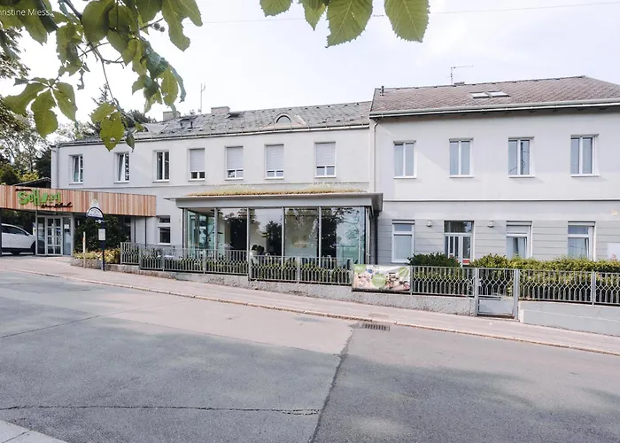 Bio-Hotel Schani Wienblick